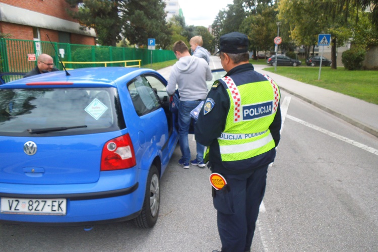 policija kikici 1