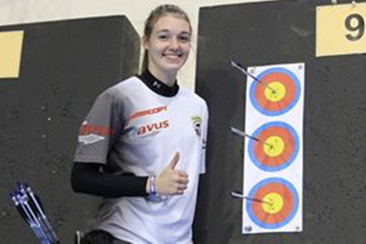 Amanda Mlinarić