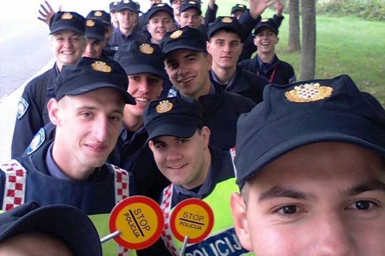 policija selfie