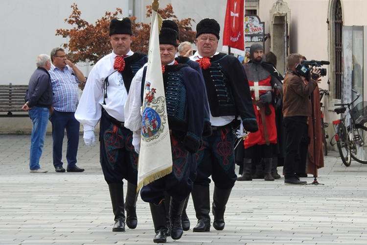 Susret povijesnih postrojbi